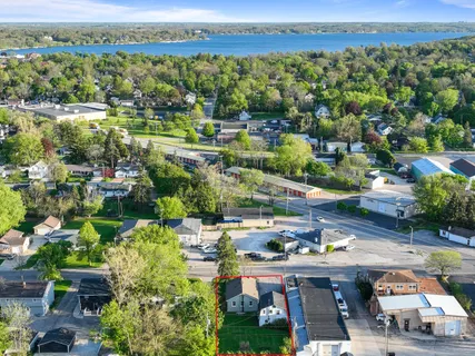 $344,900 | 1207 Grant Street, Lake Geneva, WI 53147