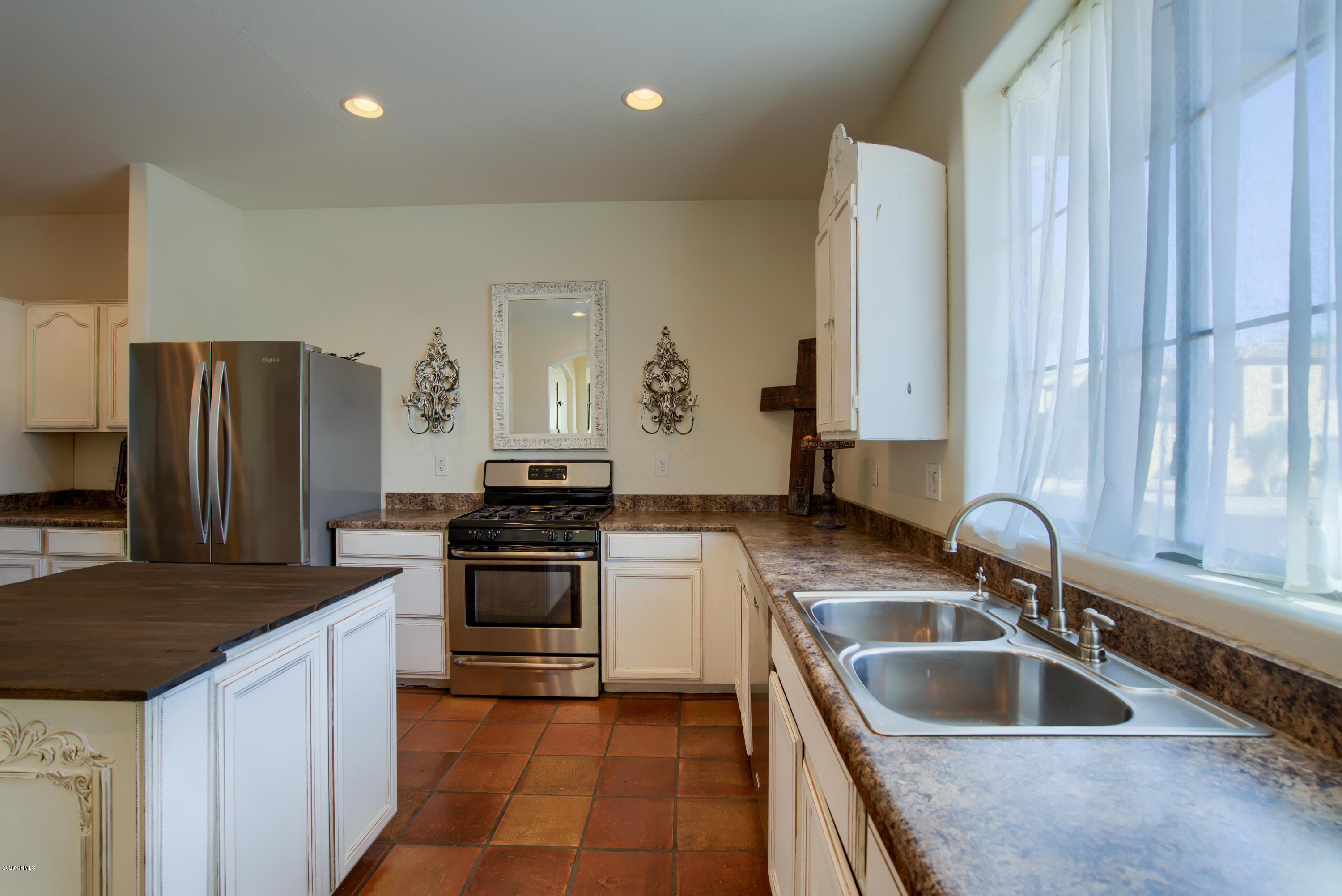 2414 West Sleepy Ranch Road Phoenix, AZ 85085 - Photo 9 of 31 CKL06976-HDR(5)