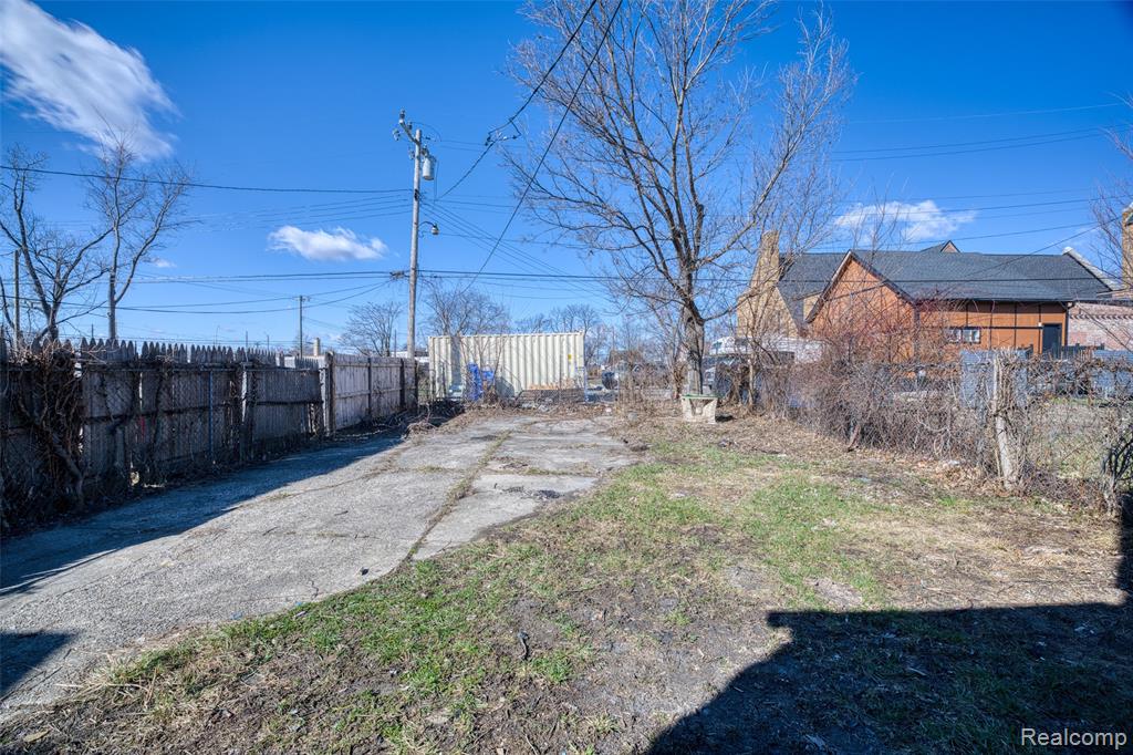12875 Steel Street Detroit, MI 48227 - Photo 29 of 34