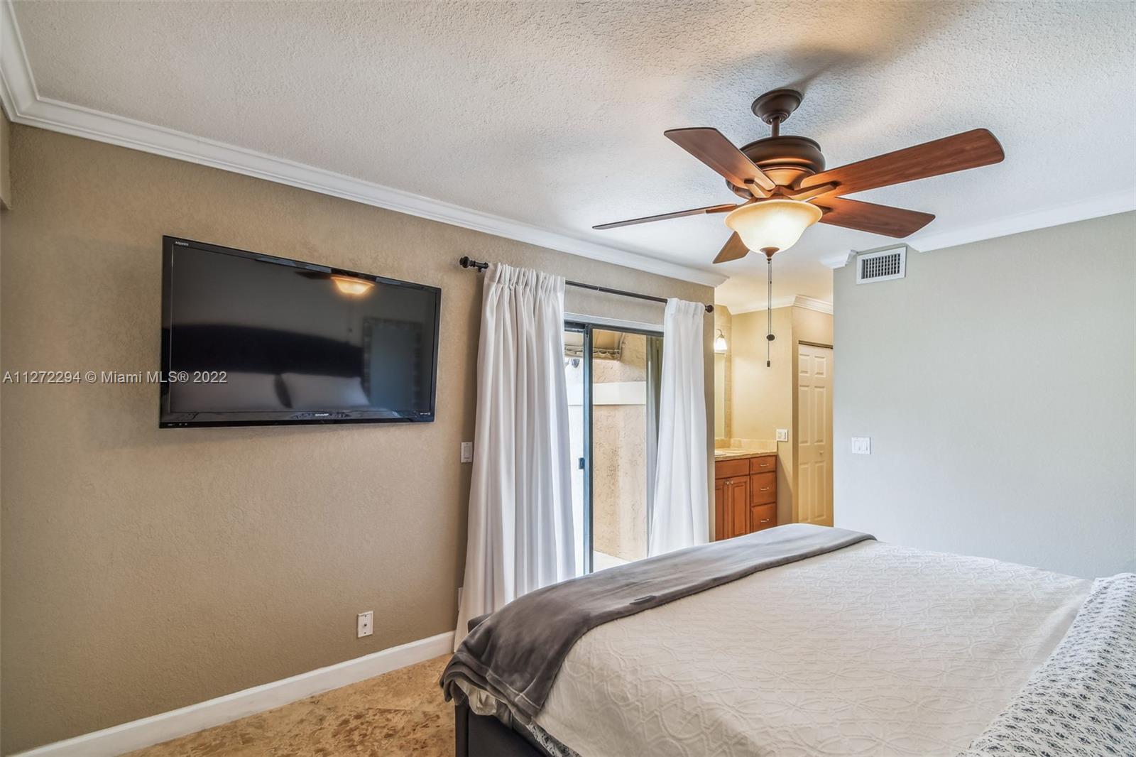8110 Severn Drive, Unit D Boca Raton, FL 33433 - Photo 10 of 42 Gallery Image 10