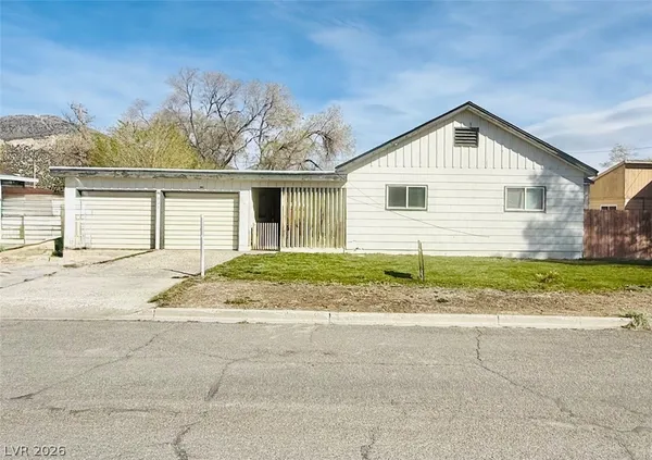 $300,000 | 925 Ave L, Ely, NV 89301