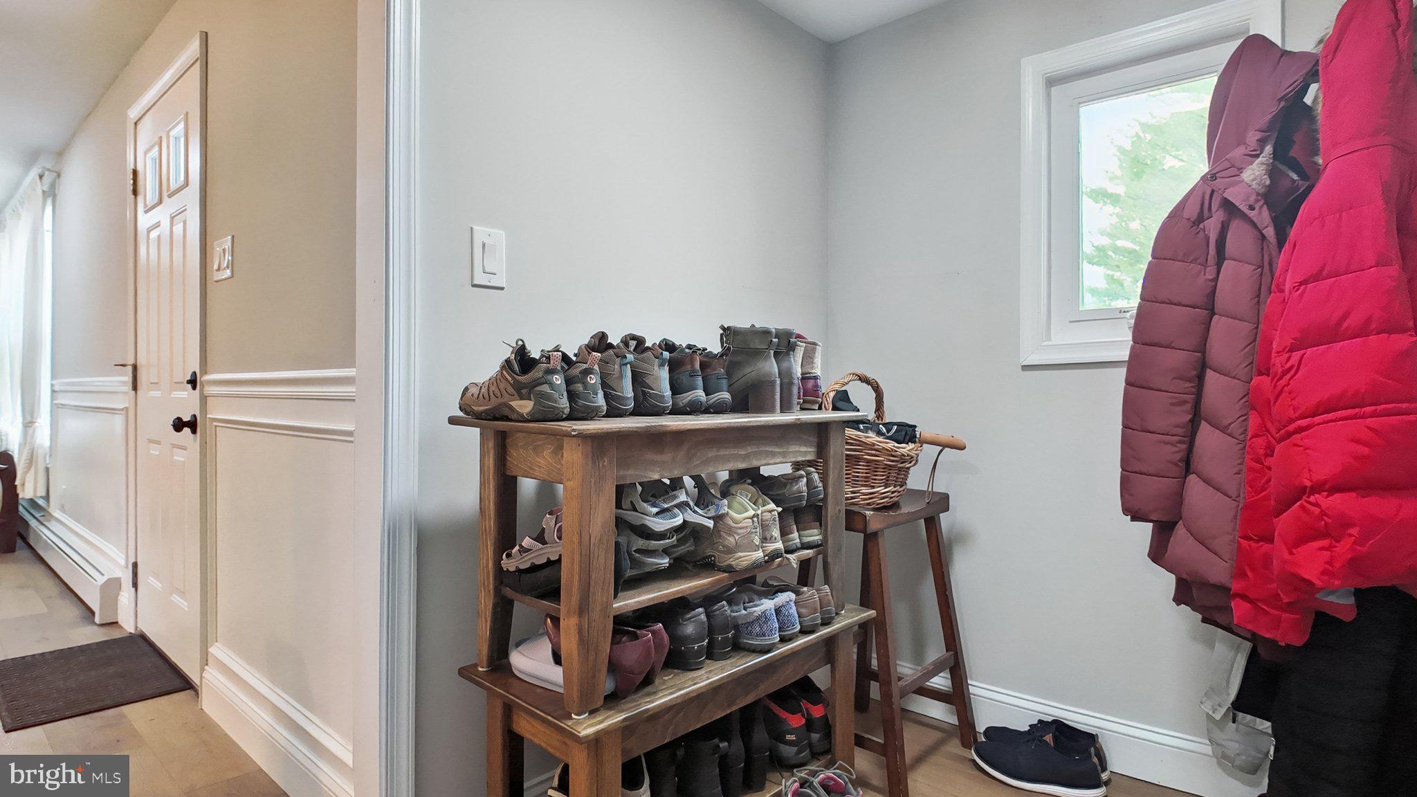 94 Sioux Road Doylestown, PA 18901 - Photo 17 of 33 a view of a entryway