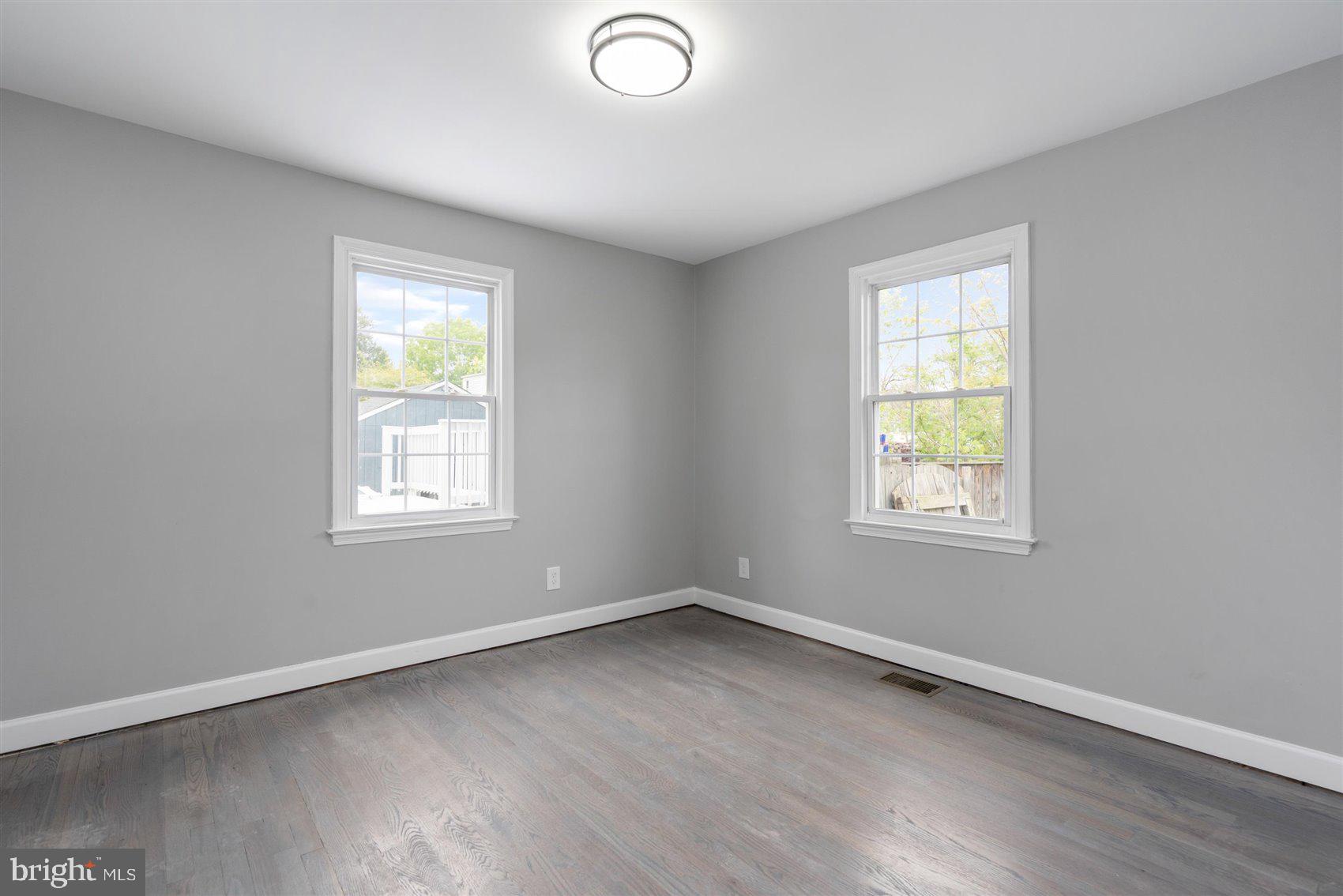 305 Charles Road Linthicum Heights, MD 21090 - Photo 24 of 51