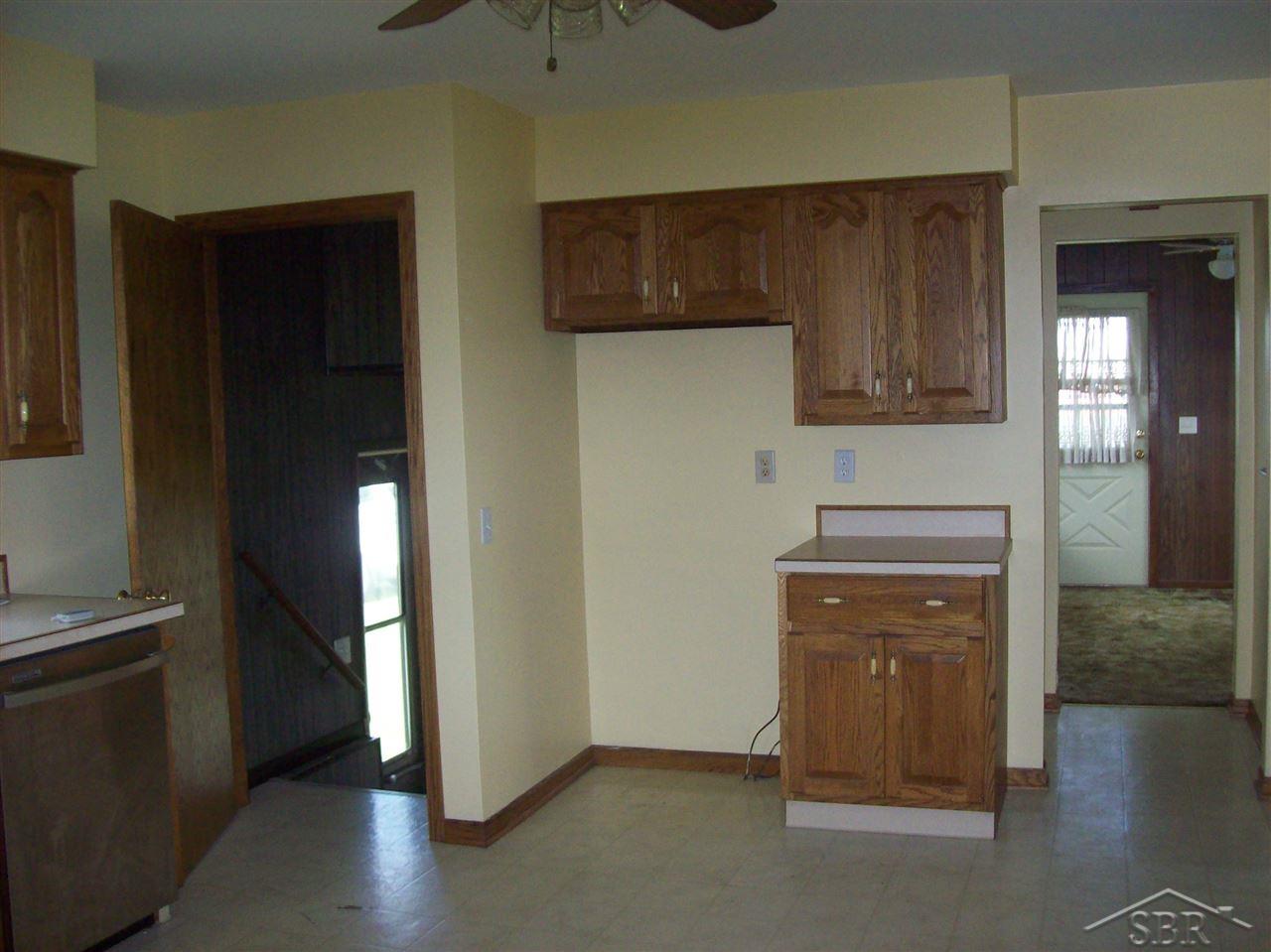 6130 Wadsworth Road Saginaw, MI 48601 - Photo 3 of 13 Gallery Image 3