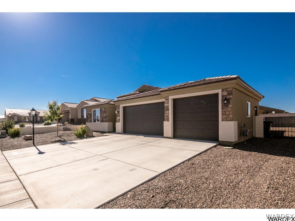 4192 East Stampede Road Kingman, AZ 86401 - Photo 3 of 35