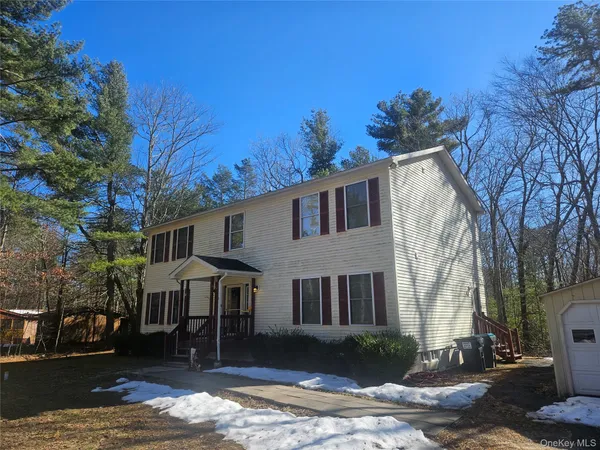 $489,999 | 65 West Peenpack Trail, Sparrowbush, NY 12780