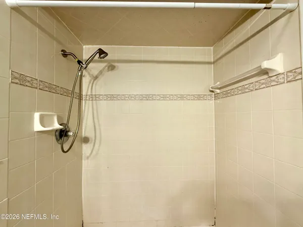 $1,250 | 3765 Crown Point Road, Unit 13, Jacksonville, FL 32257