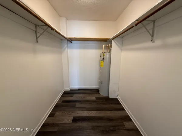 $1,250 | 3765 Crown Point Road, Unit 13, Jacksonville, FL 32257