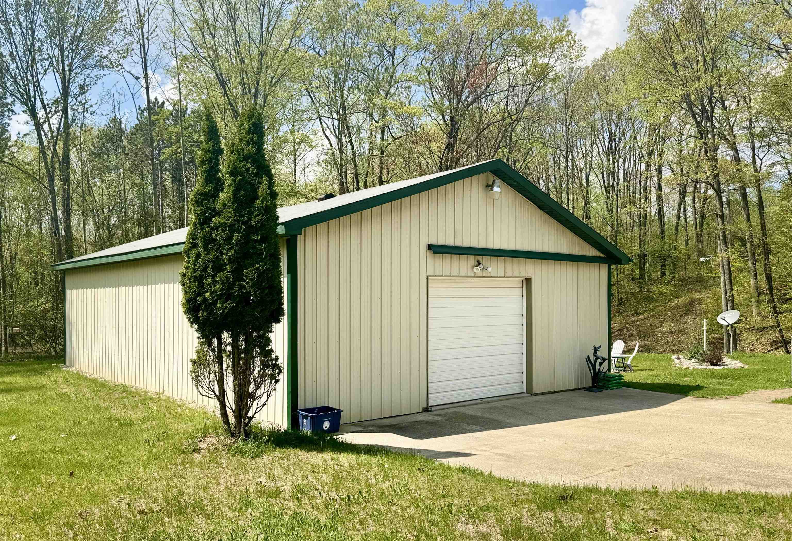 2331 East Monroe Road Harrison, MI 48625 - Photo 35 of 40 Gallery Image 35