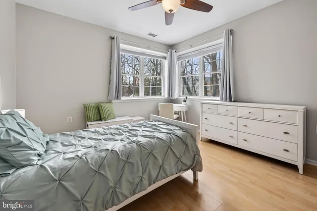 $425,000 | 269 Meadowlark Drive, Hamilton, NJ 08690