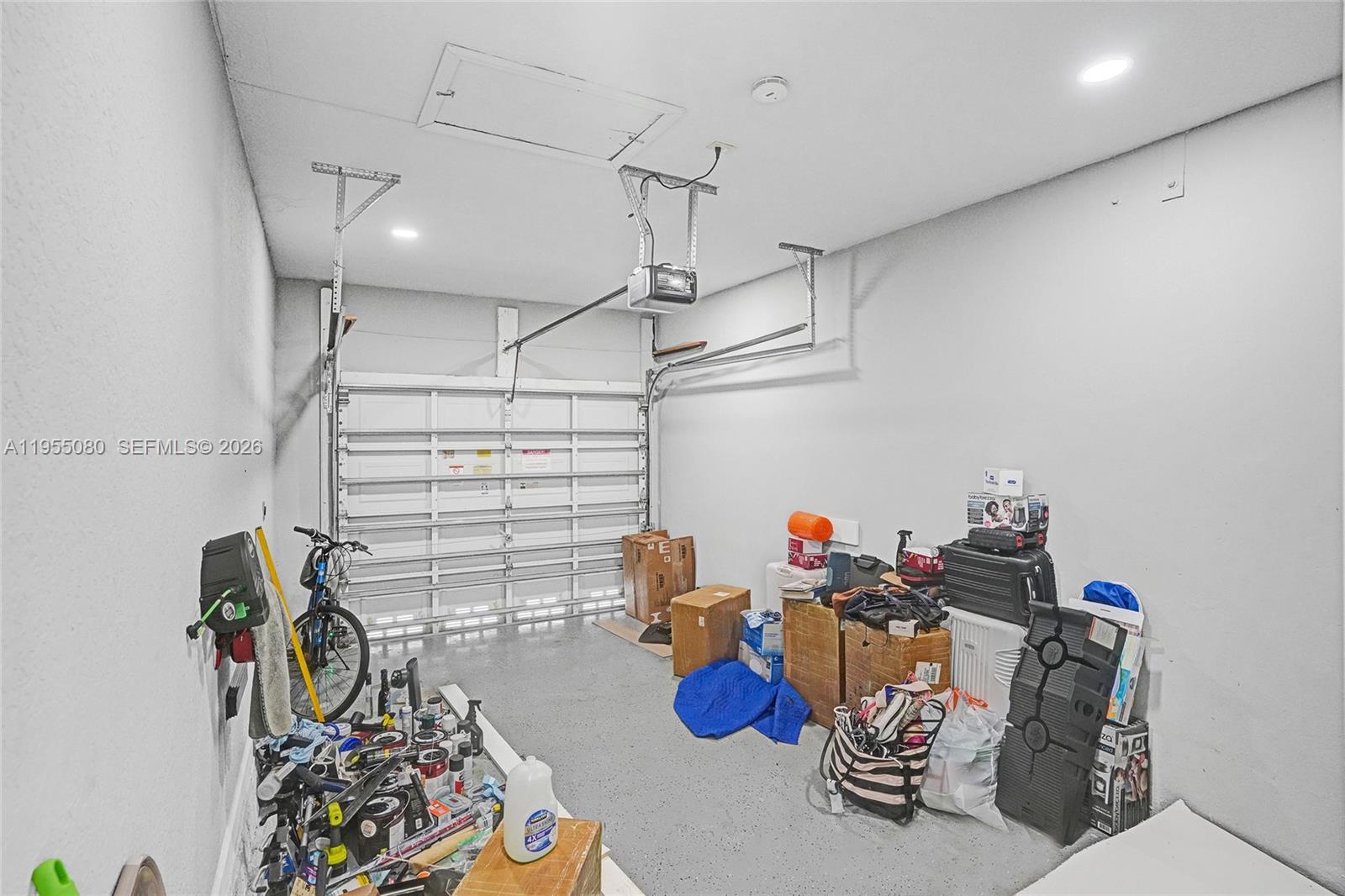 7952 Northwest 198th Street Hialeah, FL 33015 - Photo 21 of 38