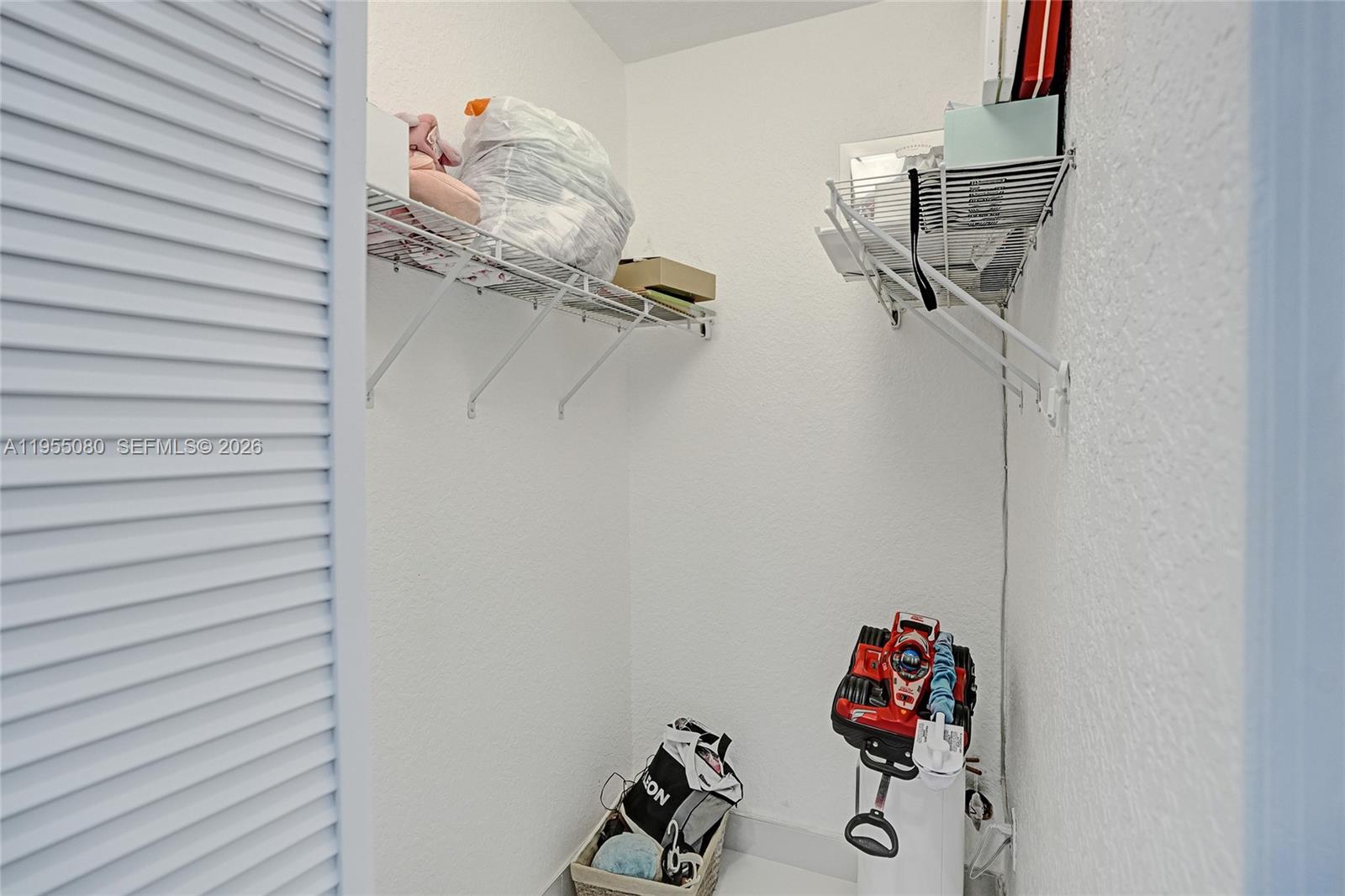 7952 Northwest 198th Street Hialeah, FL 33015 - Photo 23 of 38