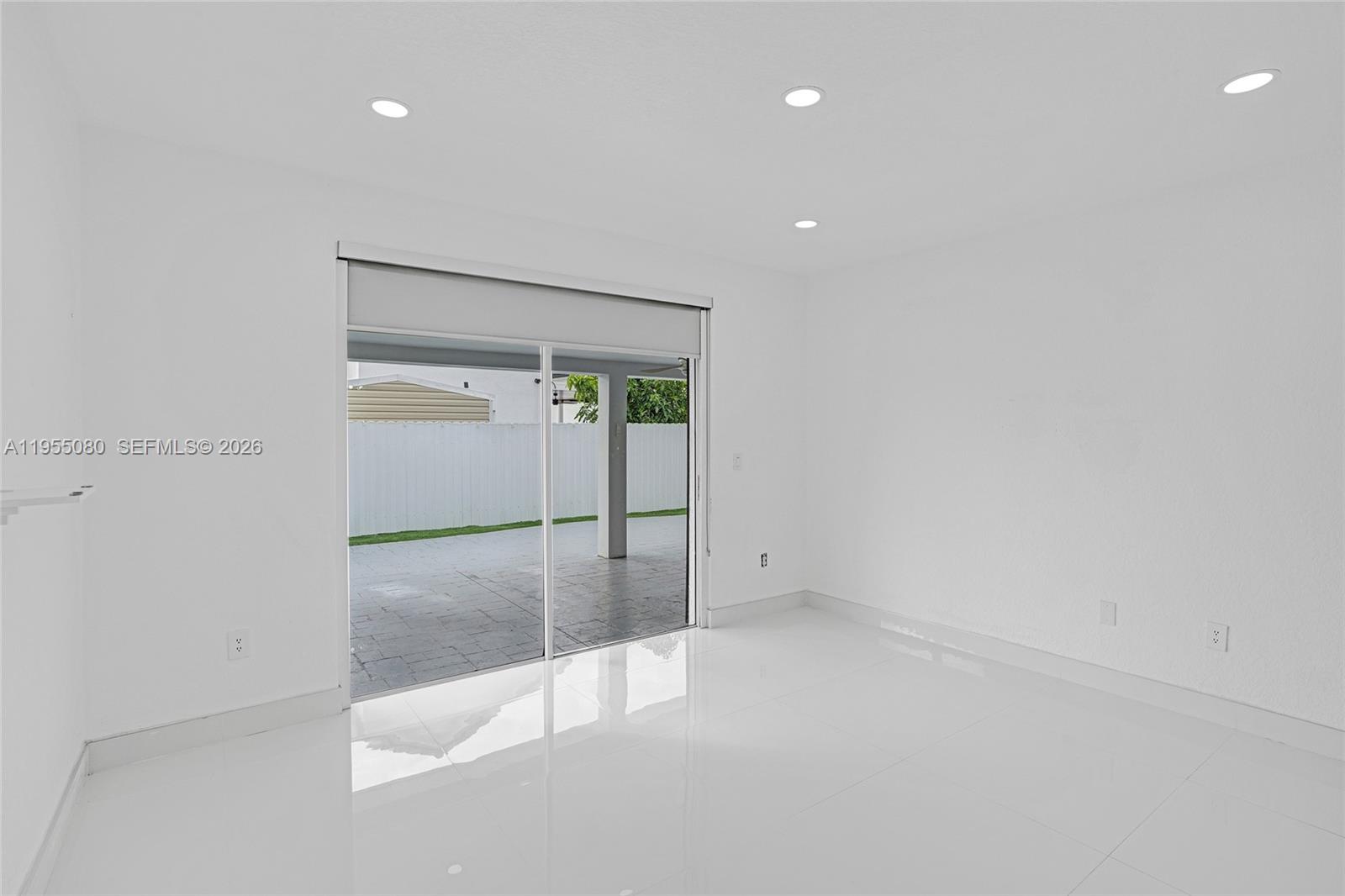 7952 Northwest 198th Street Hialeah, FL 33015 - Photo 29 of 38