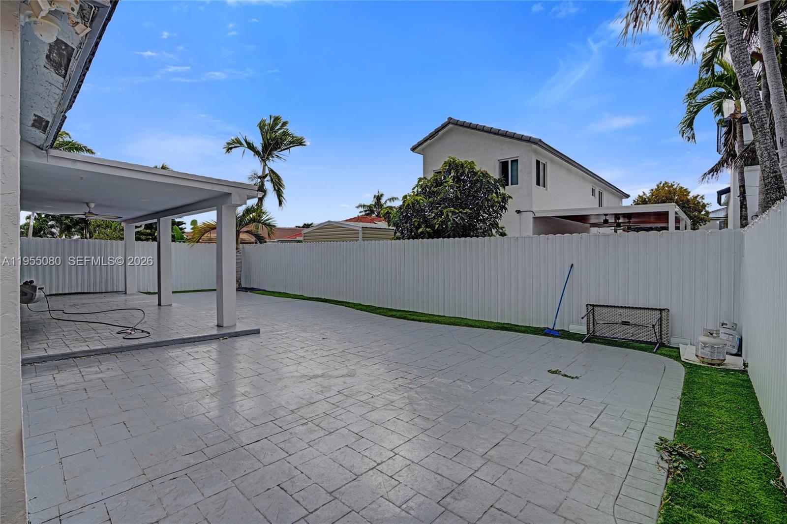 7952 Northwest 198th Street Hialeah, FL 33015 - Photo 37 of 38