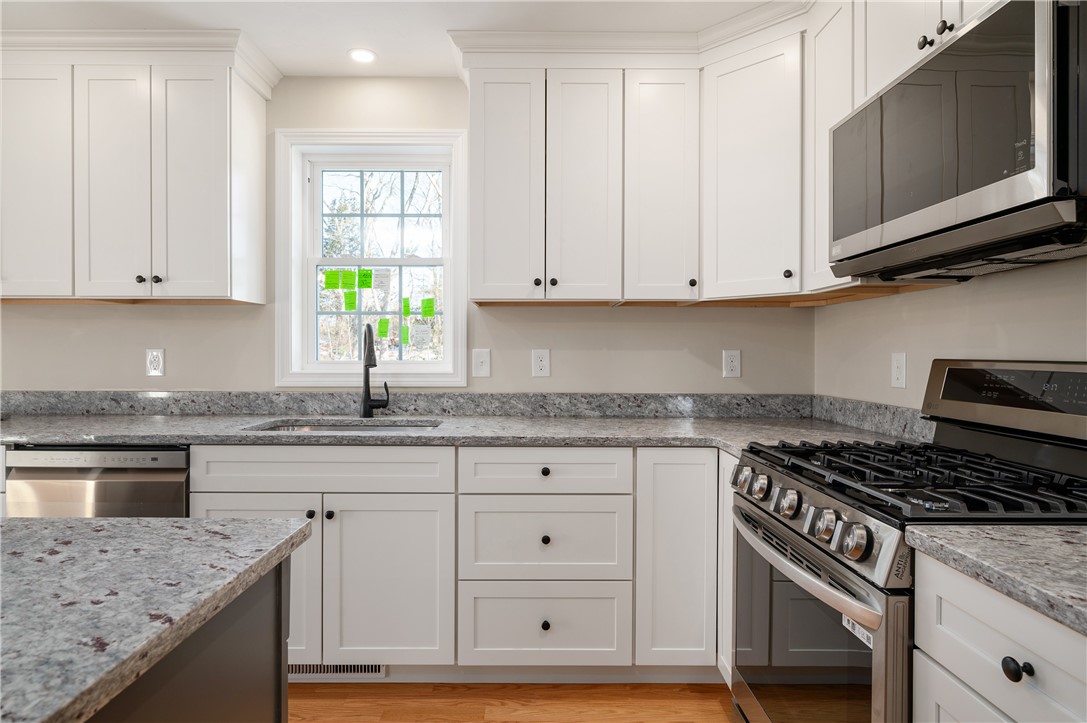 4 Jencks Road Cumberland, RI 02864 - Photo 15 of 42
