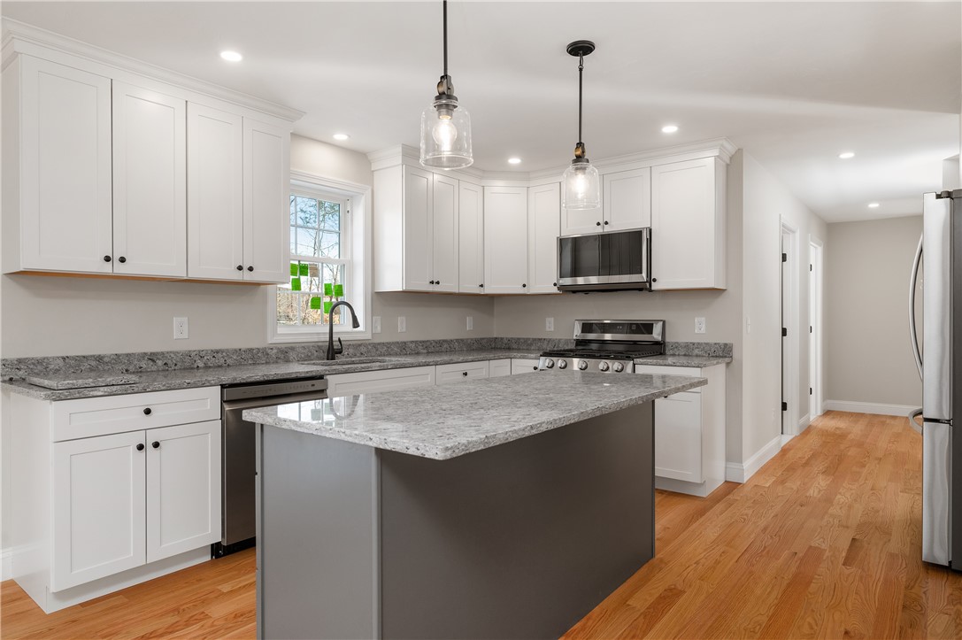 4 Jencks Road Cumberland, RI 02864 - Photo 16 of 42