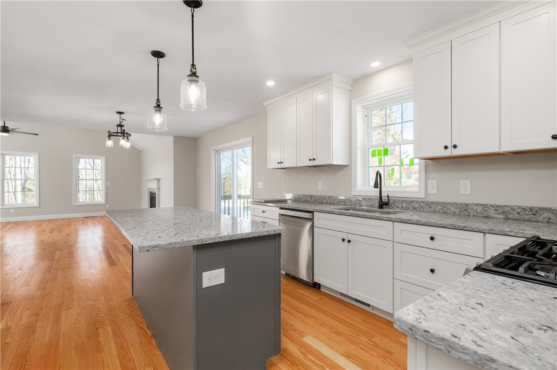 4 Jencks Road Cumberland, RI 02864 - Photo 17 of 42