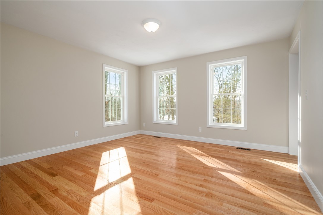 4 Jencks Road Cumberland, RI 02864 - Photo 24 of 42