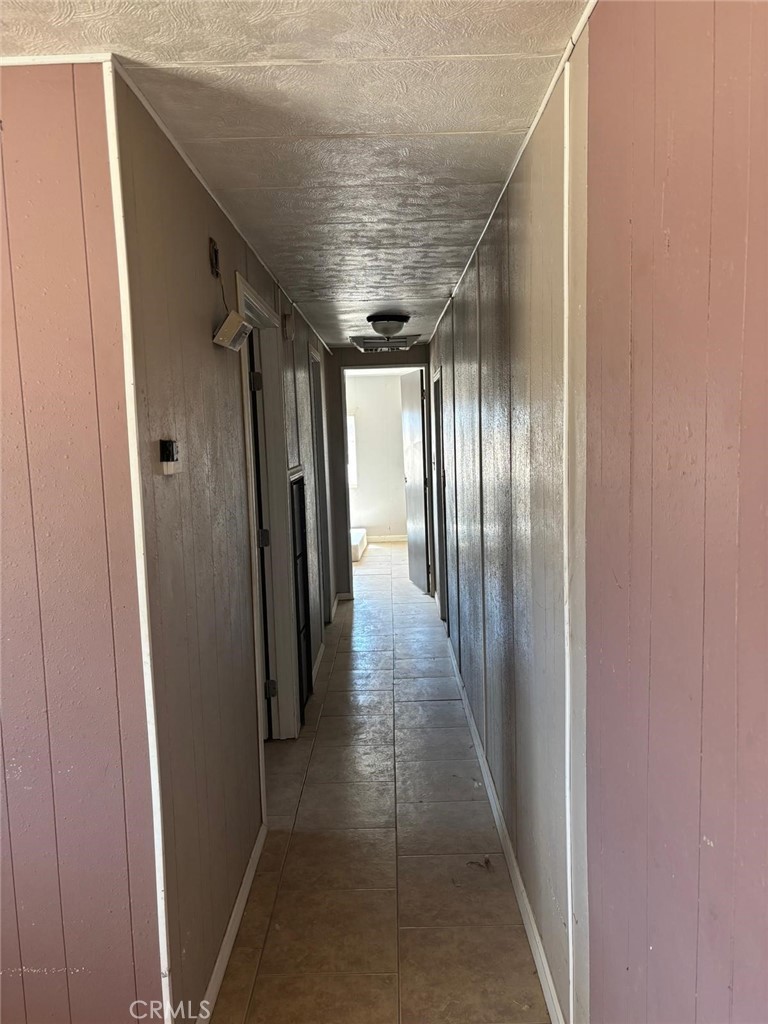 11690 Camp Rock Road Lucerne Valley, CA 92356 - Photo 27 of 33 a view of hallway