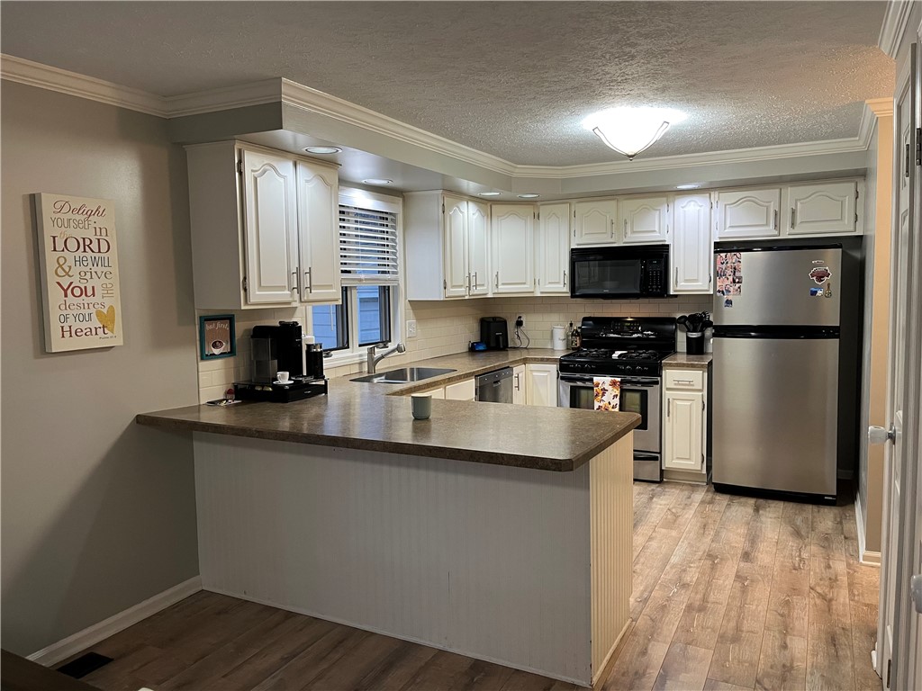 33 Alcott Road Greece, NY 14626 - Photo 12 of 20