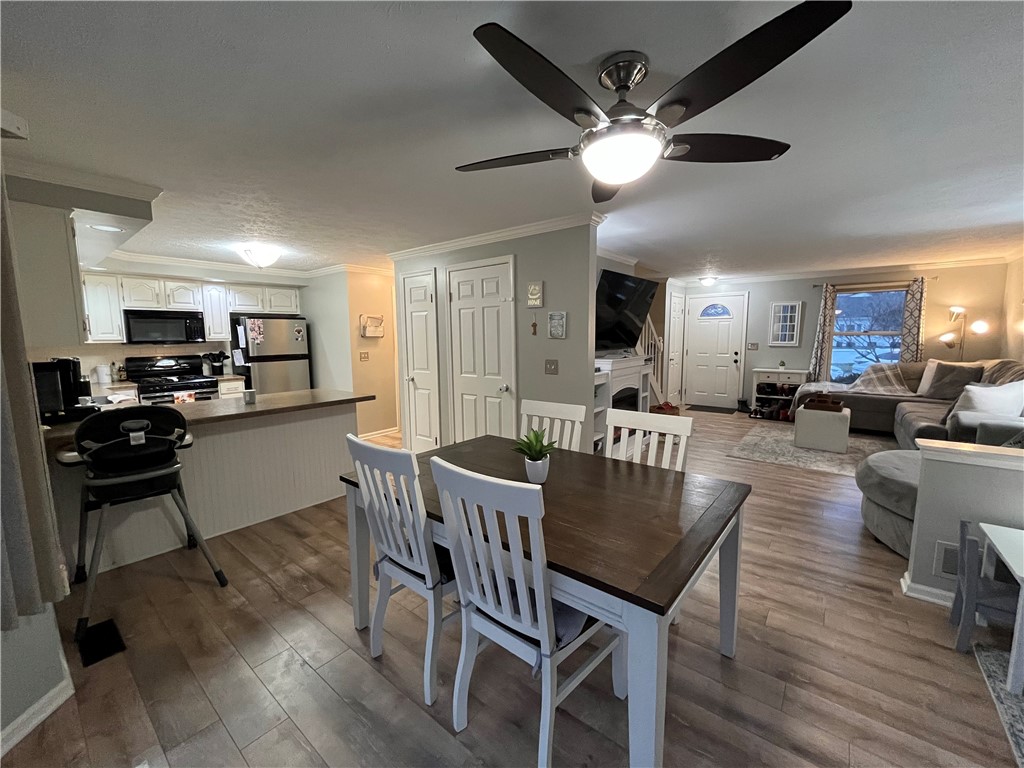 33 Alcott Road Greece, NY 14626 - Photo 6 of 20