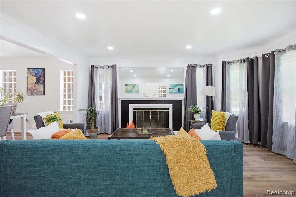 20417 Sheffield Road Detroit, MI 48221 - Photo 9 of 41