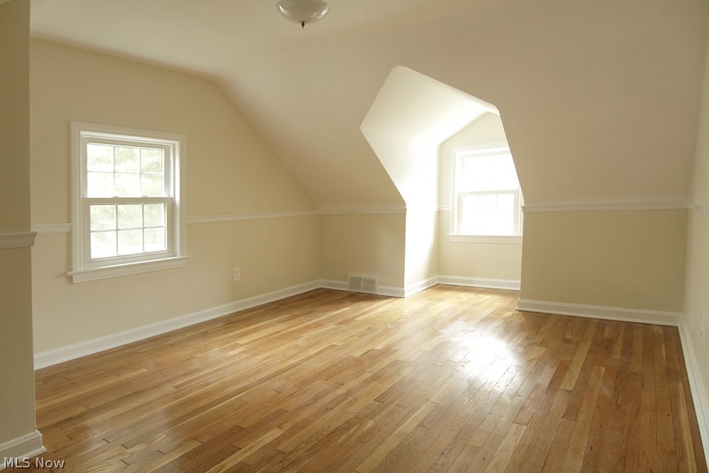 20899 Halburton Road Shaker Heights, OH 44122 - Photo 19 of 21 Gallery Image 19