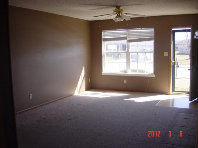 2816 Fieldstone Court Franklin, IN 46131 - Photo 3 of 9