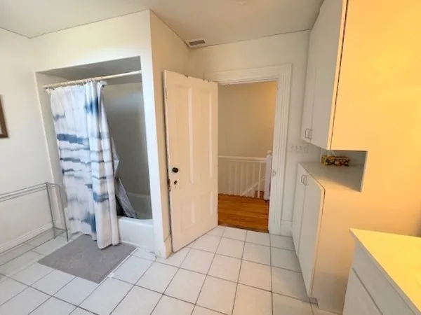 $4,400 | 24 Brook Street, Unit 2, Brookline, MA 02445