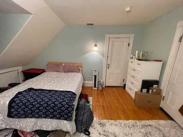 $4,400 | 24 Brook Street, Unit 2, Brookline, MA 02445