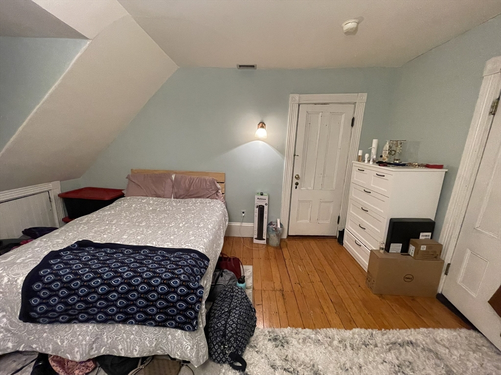 24 Brook Street, Unit 2 Brookline, MA 02445 - Photo 23 of 29