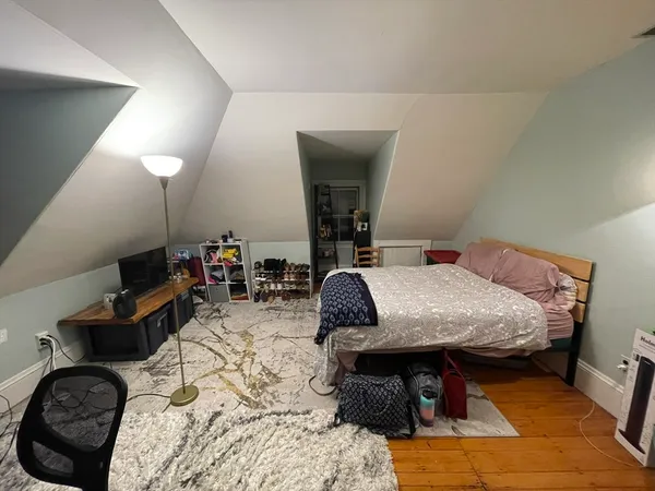 $4,400 | 24 Brook Street, Unit 2, Brookline, MA 02445