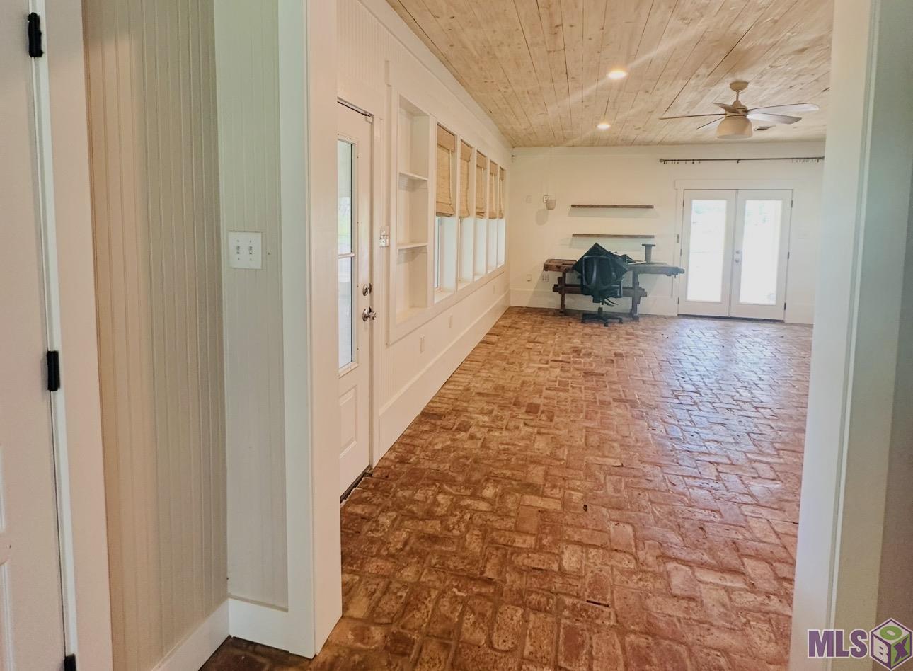 10875 Brown Road Denham Springs, LA 70726 - Photo 13 of 31