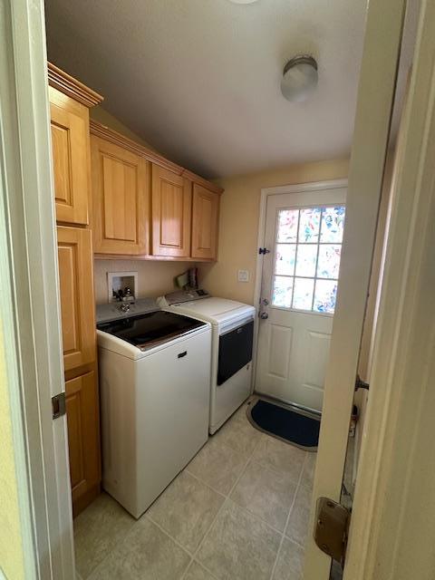 555 Umbarger Road, Unit 108 San Jose, CA 95111 - Photo 13 of 15 a utility room with dryer and washer