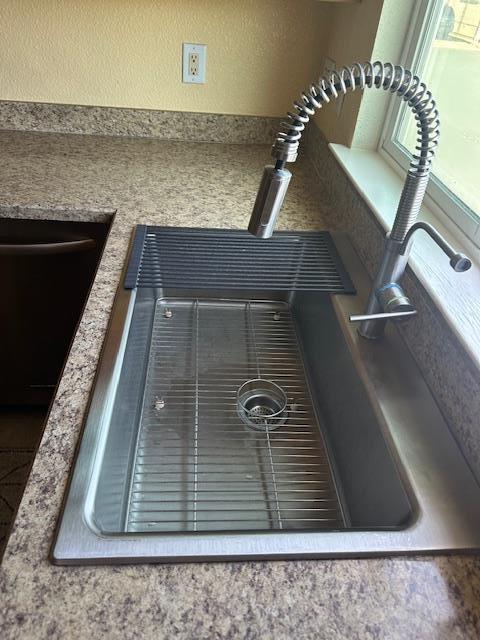 555 Umbarger Road, Unit 108 San Jose, CA 95111 - Photo 6 of 15 a view of balcony