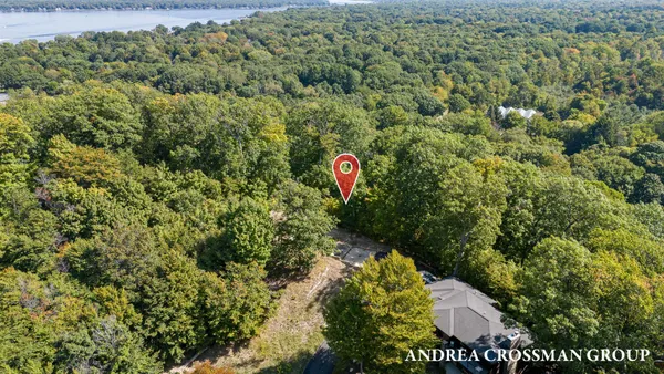 $375,000 | 6621 Forest Beach Drive, Holland, MI 49423