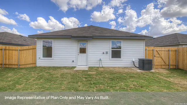 $294,990 | 210 Langston Drive, Lockhart, TX 78644