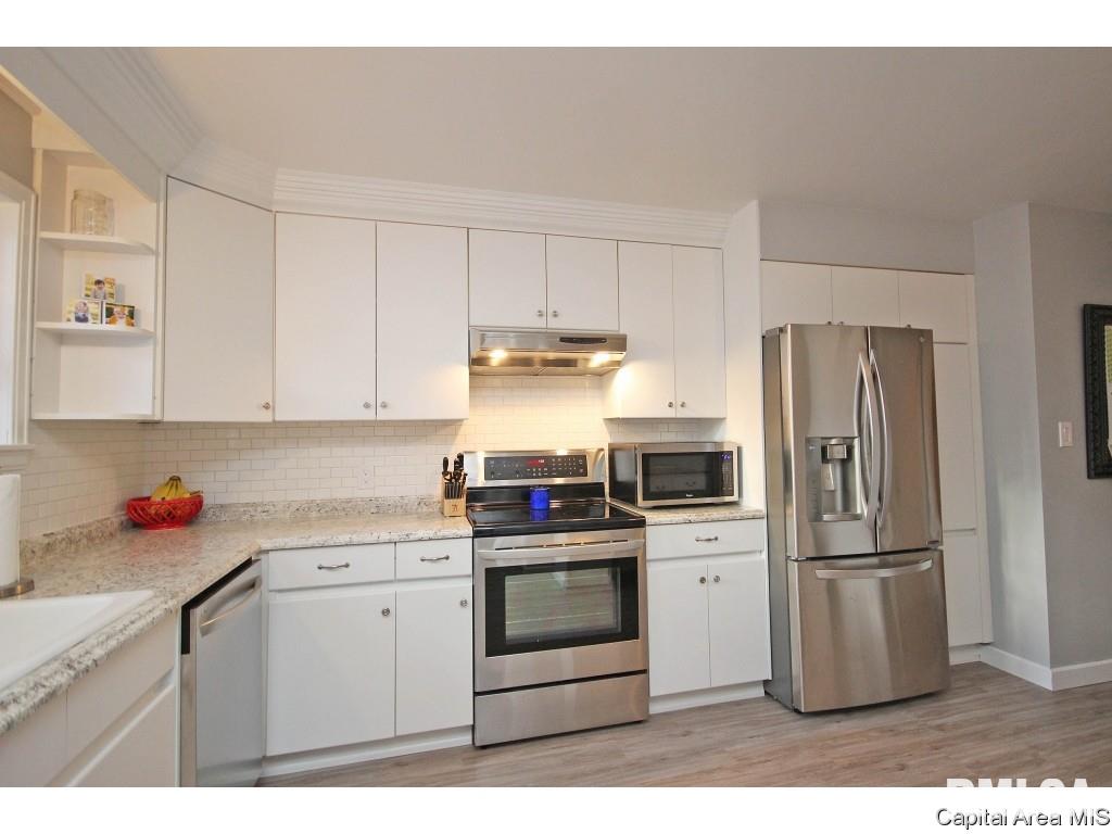 1925 Hamilton Court Springfield, IL 62704 - Photo 11 of 36