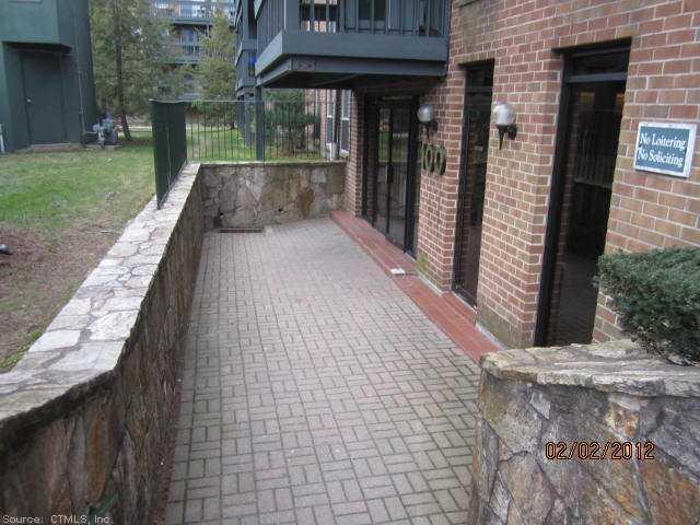 100 Kane Street, Unit C3 West Hartford, CT 06119 - Photo 1 of 1 Exterior Front.