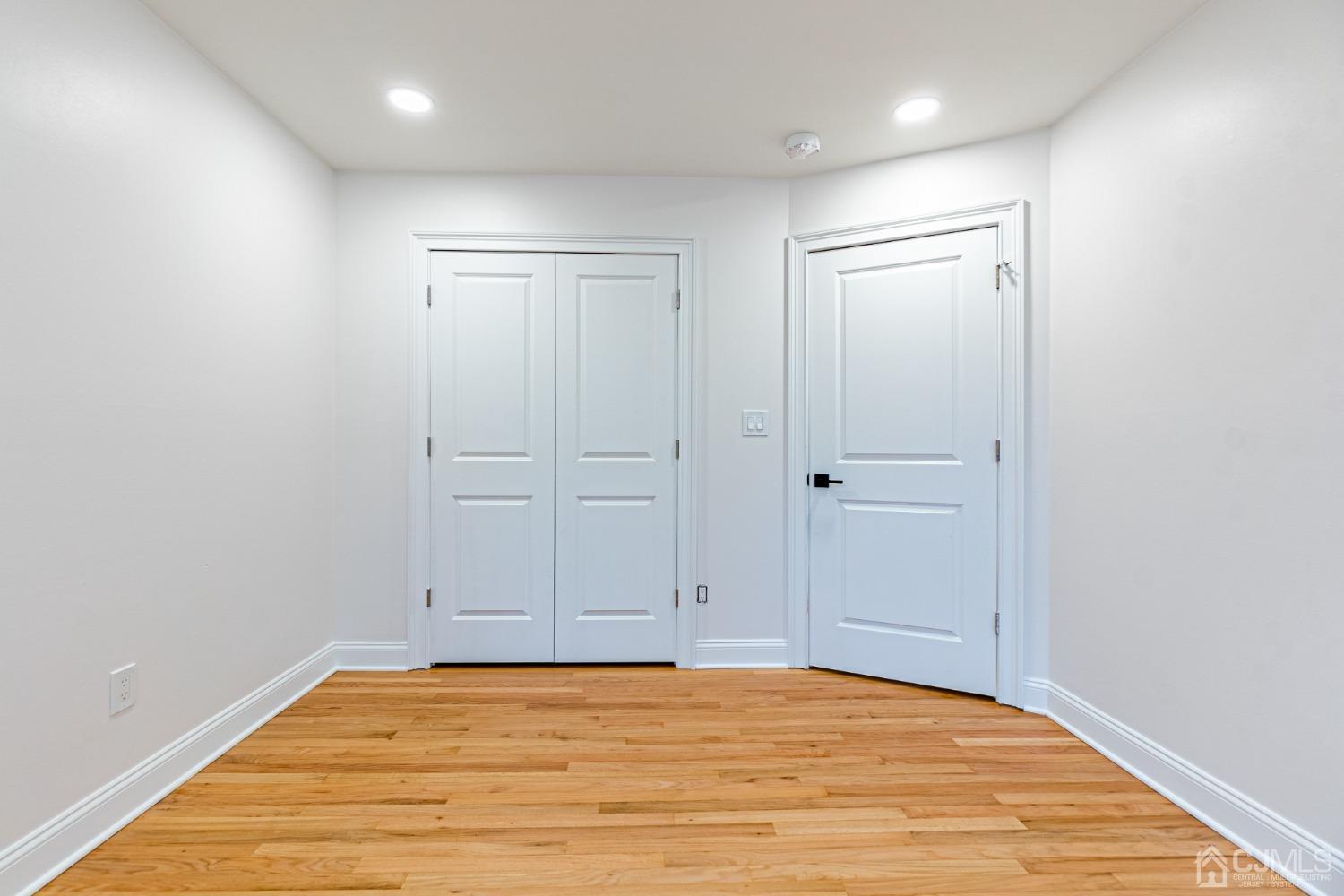 20 Warwick Road Edison, NJ 08820 - Photo 29 of 34 a view of empty room