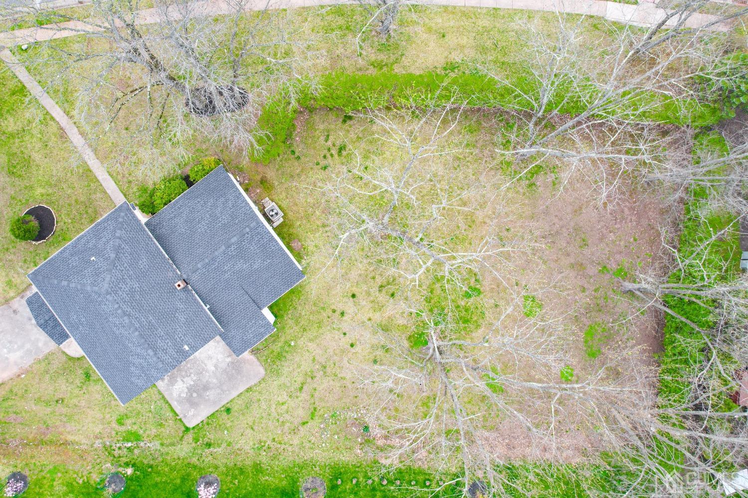 20 Warwick Road Edison, NJ 08820 - Photo 4 of 34 a aerial view of a house with a yard