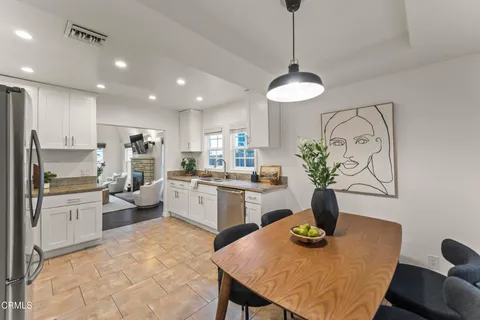 $1,548,000 | 4608 La Crescenta Avenue, La Crescenta, CA 91214