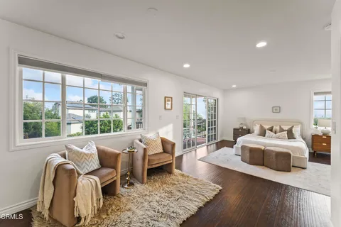 $1,548,000 | 4608 La Crescenta Avenue, La Crescenta, CA 91214