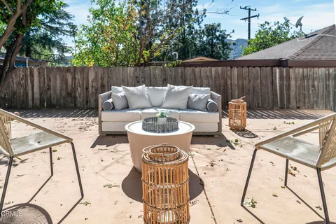 $1,548,000 | 4608 La Crescenta Avenue, La Crescenta, CA 91214