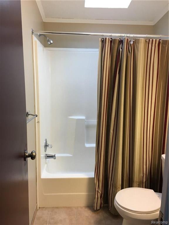 6393 East Atherton Road Burton, MI 48519 - Photo 16 of 18