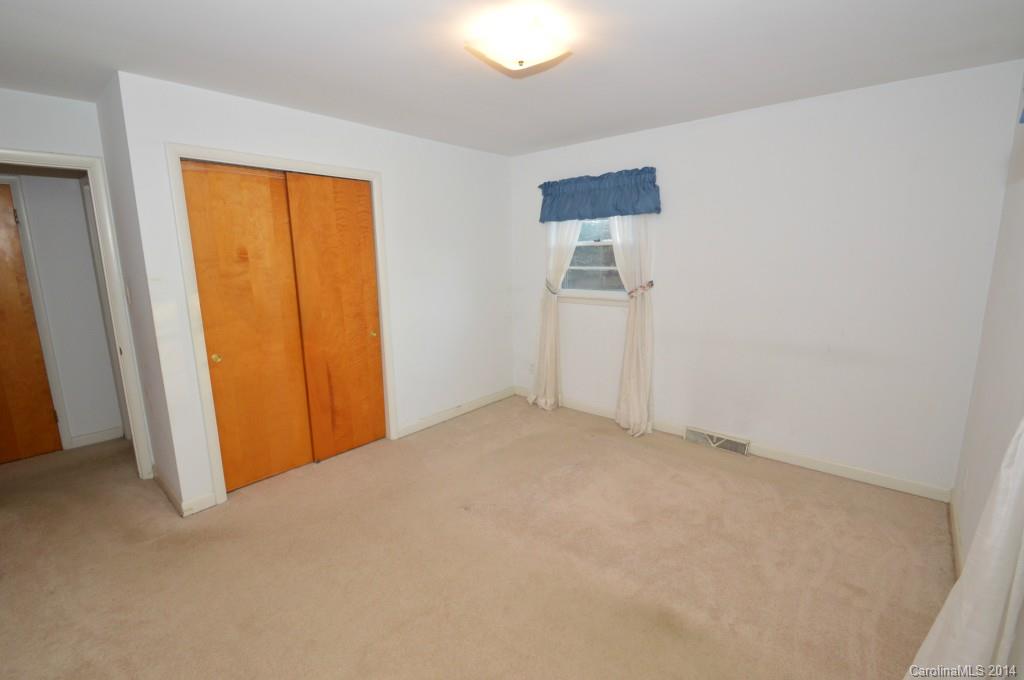 6501 Williams Road Charlotte, NC 28215 - Photo 11 of 18 Gallery Image 11