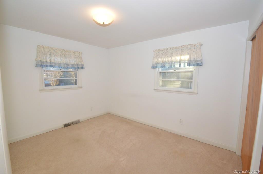 6501 Williams Road Charlotte, NC 28215 - Photo 8 of 18 Gallery Image 8
