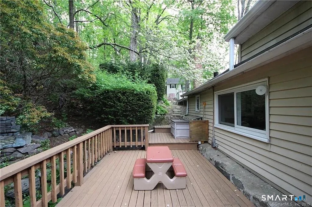 1286 Long Ridge Road Stamford, CT 06903 - Photo 3 of 15
