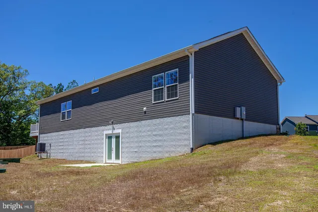 $2,800 | 145 Hickory Hill Overlook Ct., Fredericksburg, VA 22405