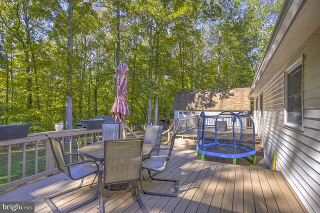 a view of deck with patio